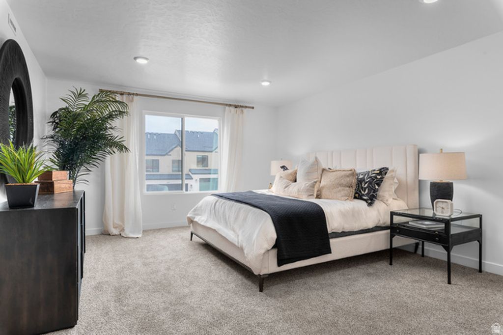 Image 6 of property listing at 148 E GLENCOE DR #1053, Lehi, UT 84043
