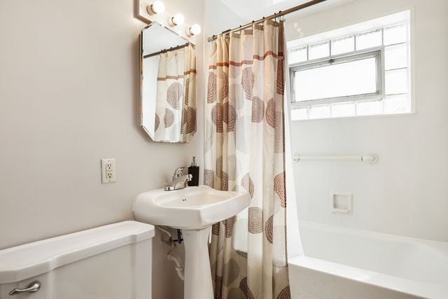 13451 S Avenue K, Chicago, IL 60633