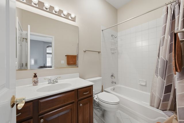 18936 W North Woodale Trail, Lake Villa, IL 60046