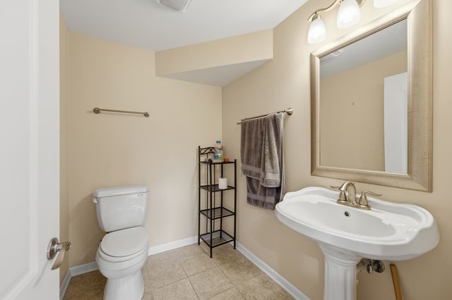 18936 W North Woodale Trail, Lake Villa, IL 60046
