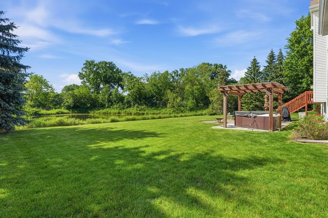 18936 W North Woodale Trail, Lake Villa, IL 60046