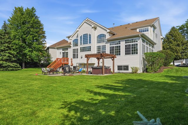 18936 W North Woodale Trail, Lake Villa, IL 60046