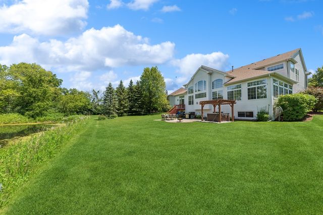 18936 W North Woodale Trail, Lake Villa, IL 60046