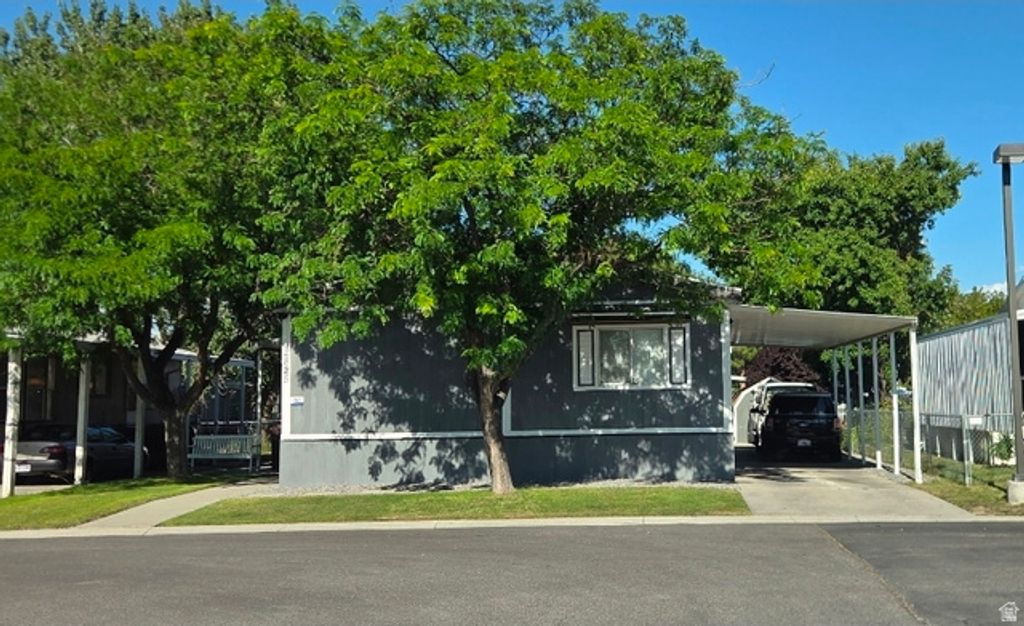 2825 W HALIFAX PARK DR, West Valley City, UT 84119