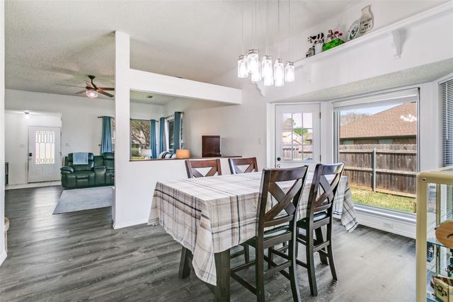 1409 Briarcrest Drive, Grapevine, TX 76051