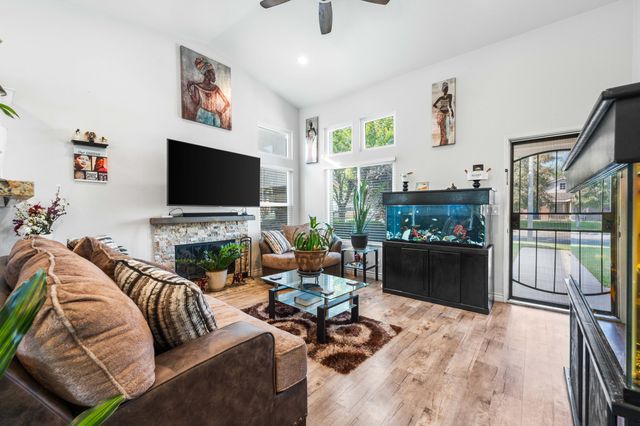 3036 Holline Court, Lancaster, CA 93535