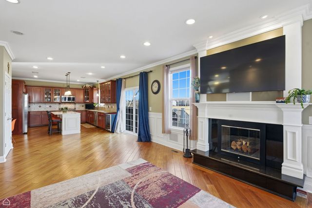 1190 Alpine Lane, Elgin, IL 60120