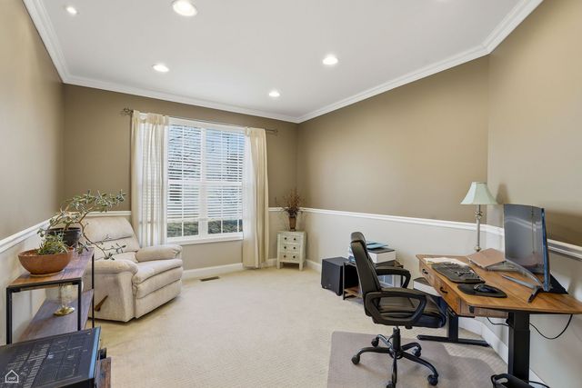 1190 Alpine Lane, Elgin, IL 60120