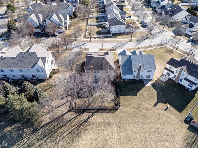 1190 Alpine Lane, Elgin, IL 60120