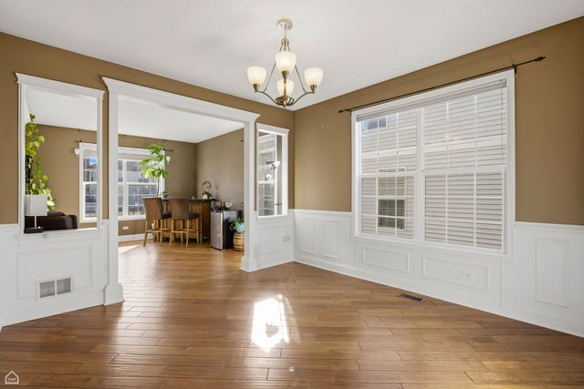 1190 Alpine Lane, Elgin, IL 60120