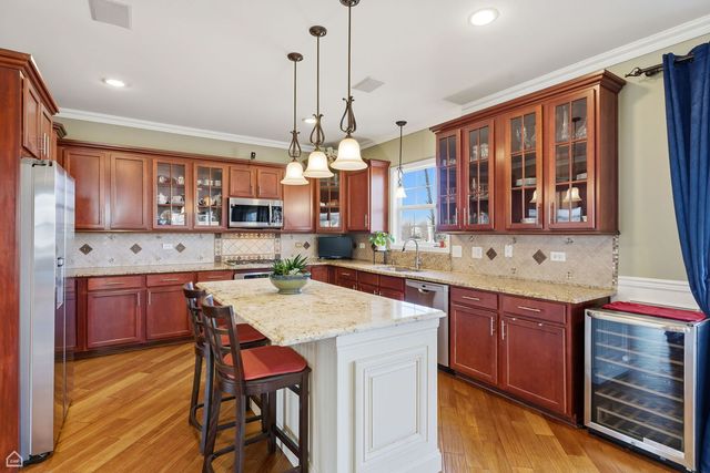 1190 Alpine Lane, Elgin, IL 60120