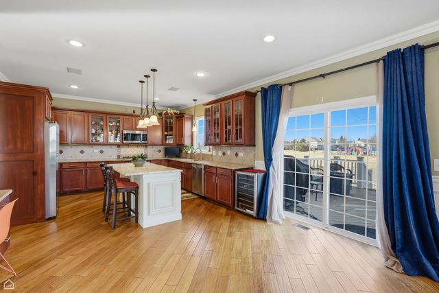 1190 Alpine Lane, Elgin, IL 60120