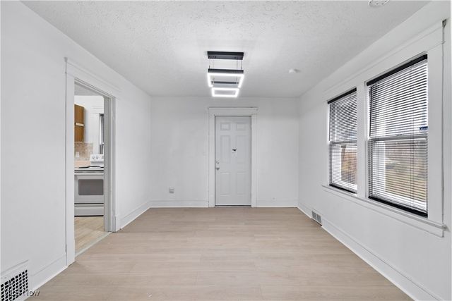 3470 E 113th Street, Cleveland, OH 44104