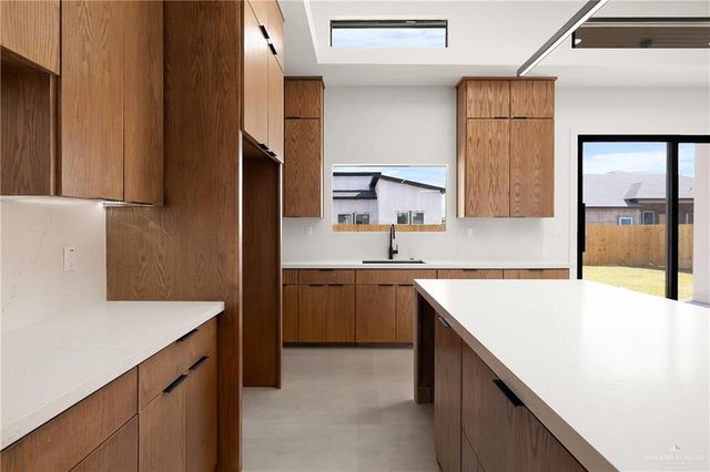 9906 25th Lane, Mcallen, TX 78504