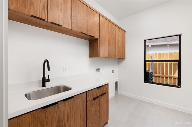 9906 25th Lane, Mcallen, TX 78504