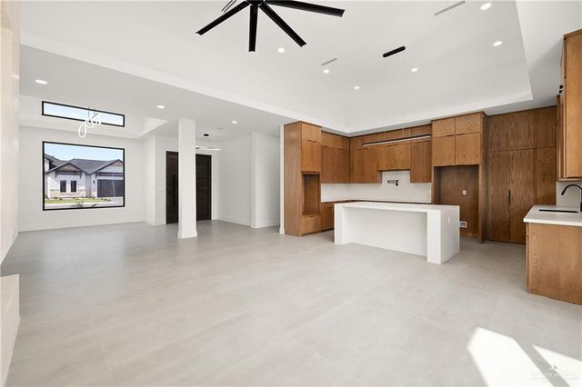 9906 25th Lane, Mcallen, TX 78504