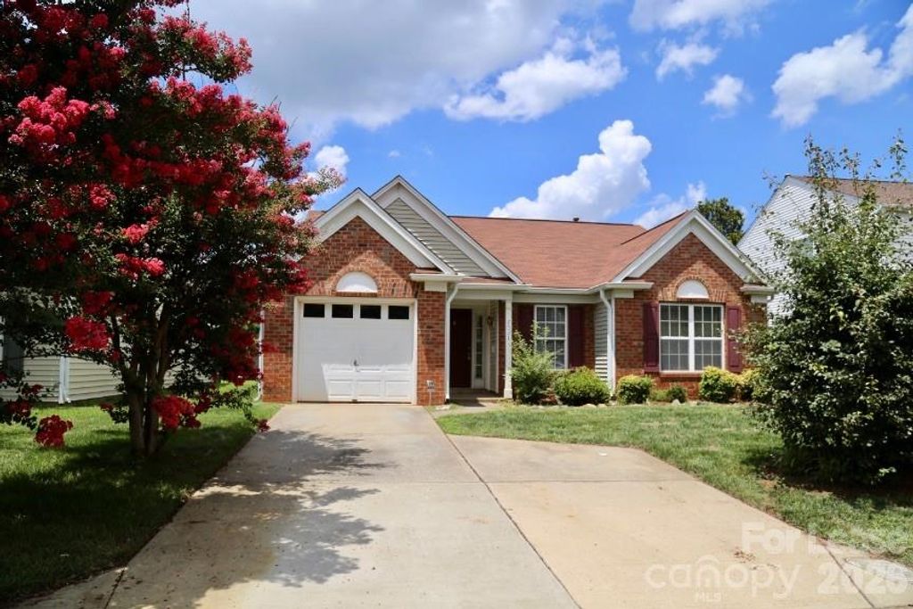 7531 Double Springs Court, Charlotte, NC 28262