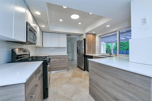 2120 NE 207th Street, Miami, FL 33179