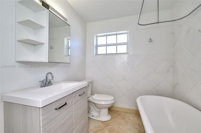 2120 NE 207th Street, Miami, FL 33179