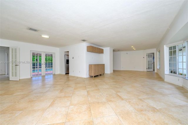 2120 NE 207th Street, Miami, FL 33179