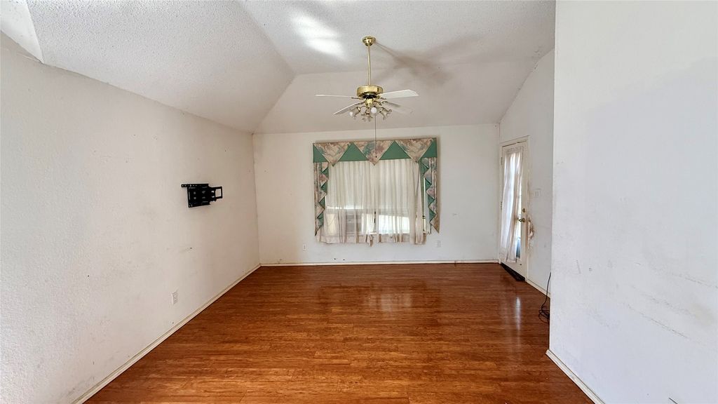 6200 Pierce Arrow Drive, Arlington, TX 76001 — photo 5
