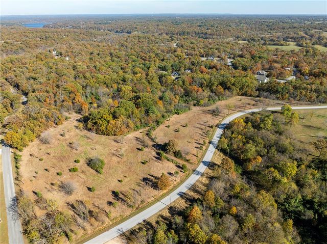 Kirkwall Drive, Bella Vista, AR 72715