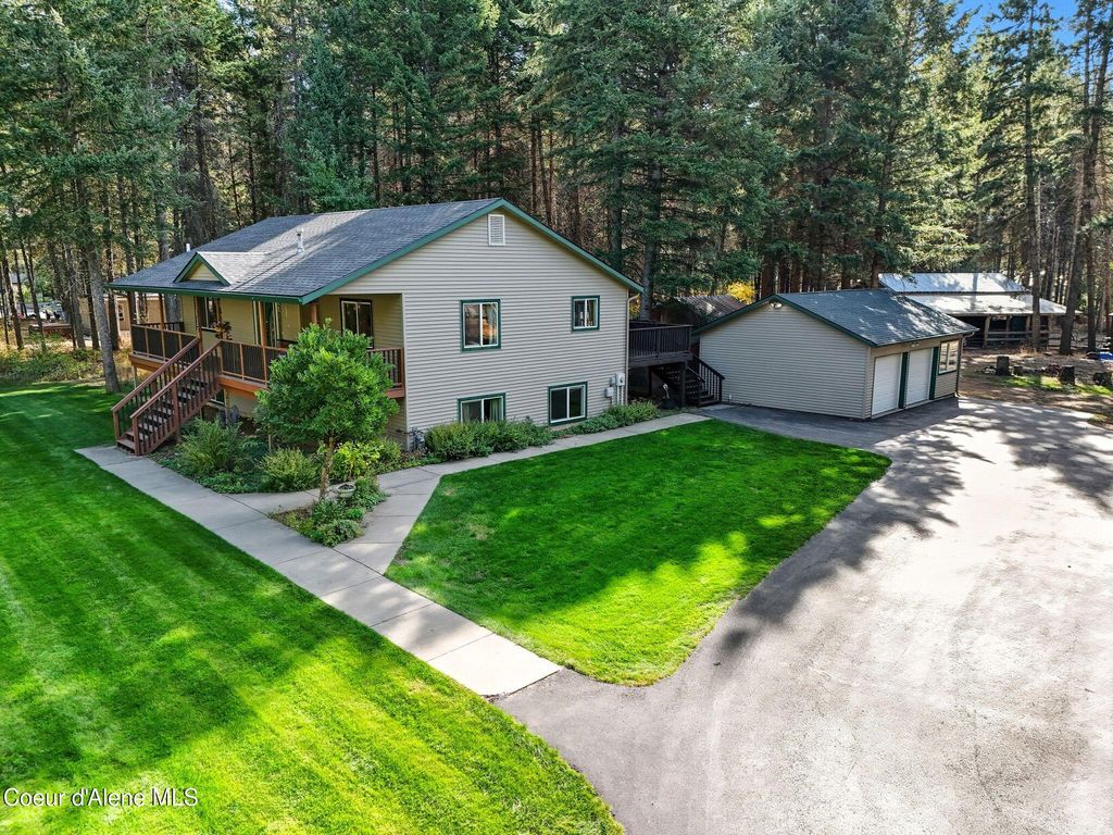 5100 W Golden AVE, Rathdrum, ID 83858