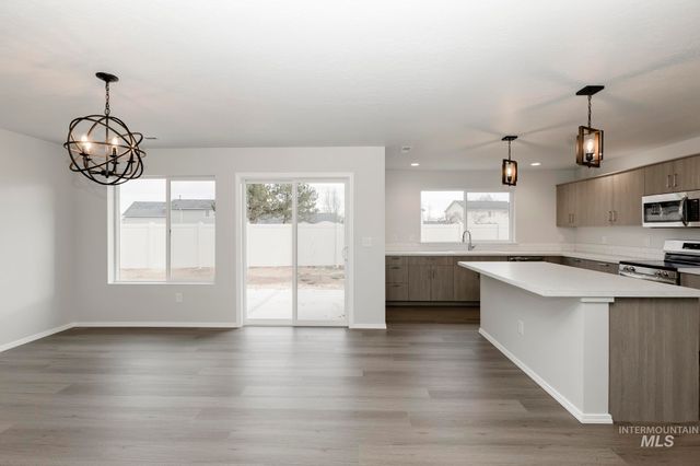 13695 Nisene Ct, Caldwell, ID 83607