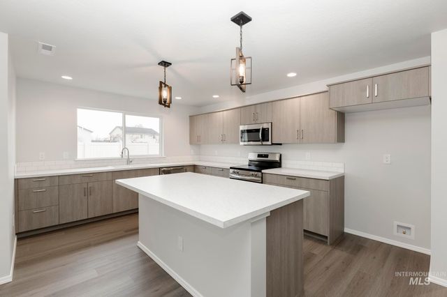 13695 Nisene Ct, Caldwell, ID 83607