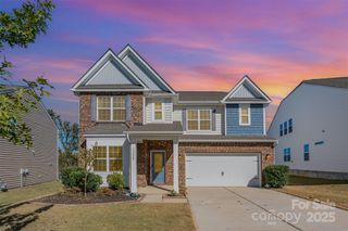 13422 Canterbury Castle Drive, Charlotte, NC 28273
