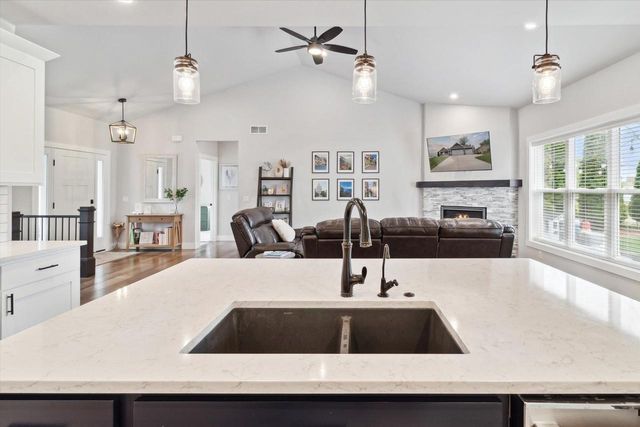 7131 Brassco Lane, Middleton, WI 53562