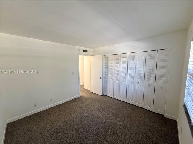 1075 Riverside Dr 306, Coral Springs, FL 33071