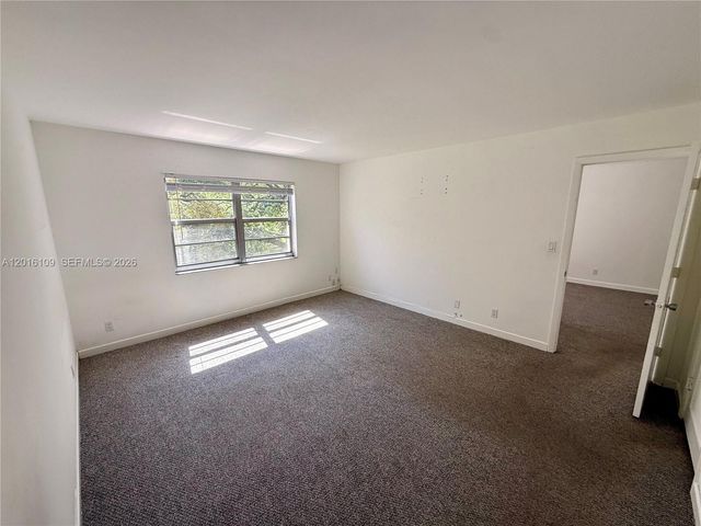1075 Riverside Dr 306, Coral Springs, FL 33071