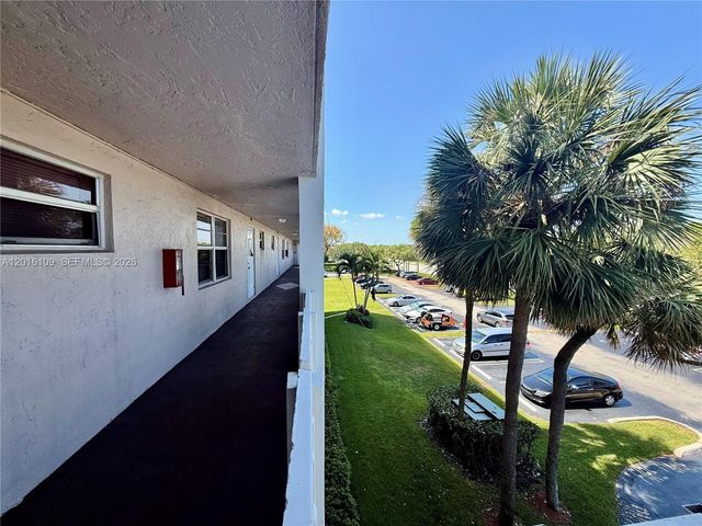 1075 Riverside Dr 306, Coral Springs, FL 33071