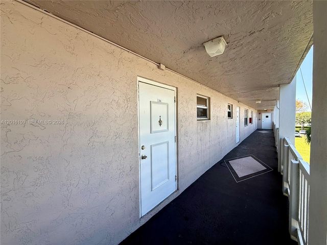 1075 Riverside Dr 306, Coral Springs, FL 33071