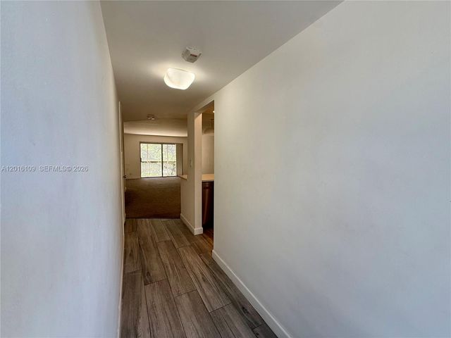 1075 Riverside Dr 306, Coral Springs, FL 33071