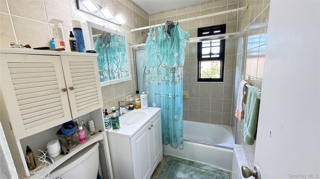 3207 Pearsall Avenue, Bronx, NY 10469