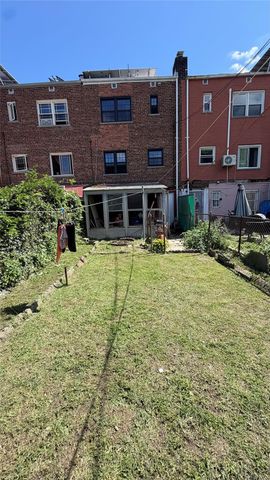 3207 Pearsall Avenue, Bronx, NY 10469