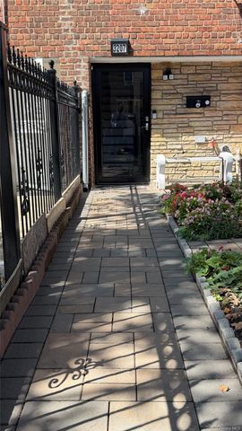 3207 Pearsall Avenue, Bronx, NY 10469