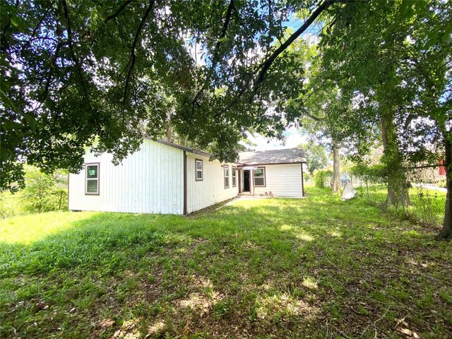 4411 Buena Vista Street, Stafford, TX 77477