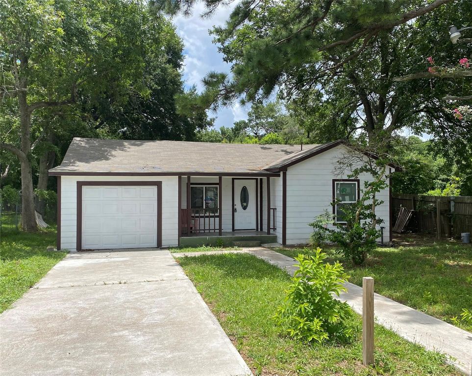 4411 Buena Vista Street, Stafford, TX 77477