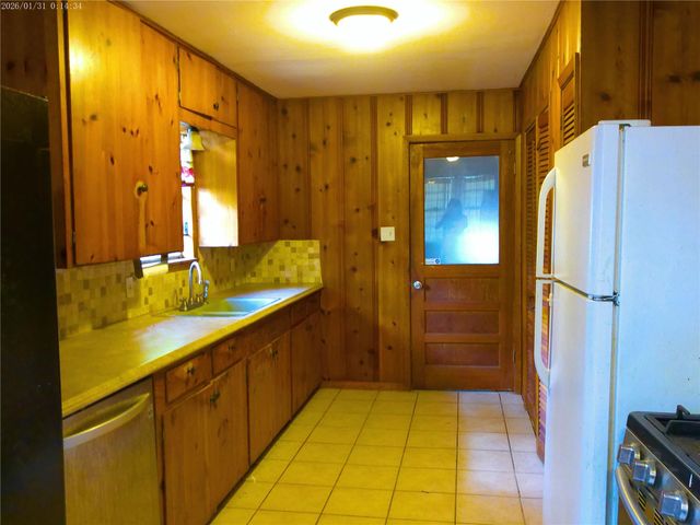 21542 Morris Street, New Caney, TX 77357