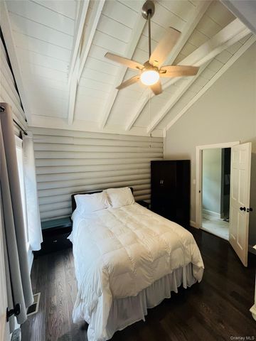 1710 Gull Pond Lane, Greenport, NY 11944