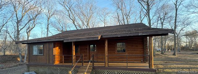 1710 Gull Pond Lane, Greenport, NY 11944