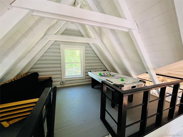 1710 Gull Pond Lane, Greenport, NY 11944