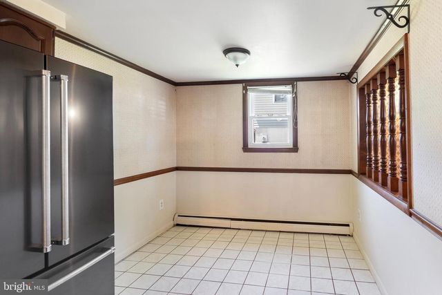 13203 HILLENDALE DR, Woodbridge, VA 22193