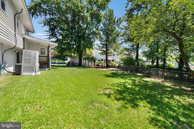 13203 HILLENDALE DR, Woodbridge, VA 22193