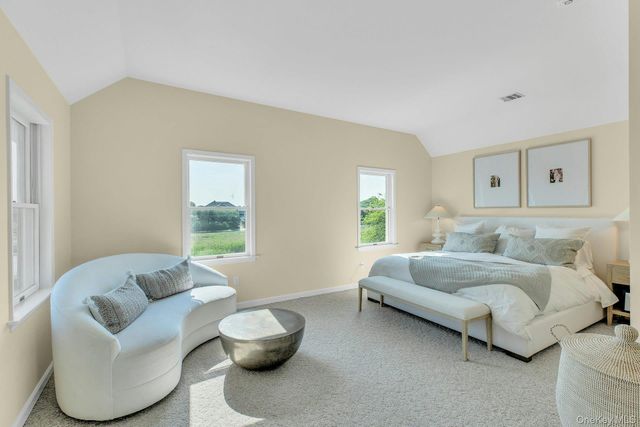 56 S Country Road, Westhampton, NY 11977