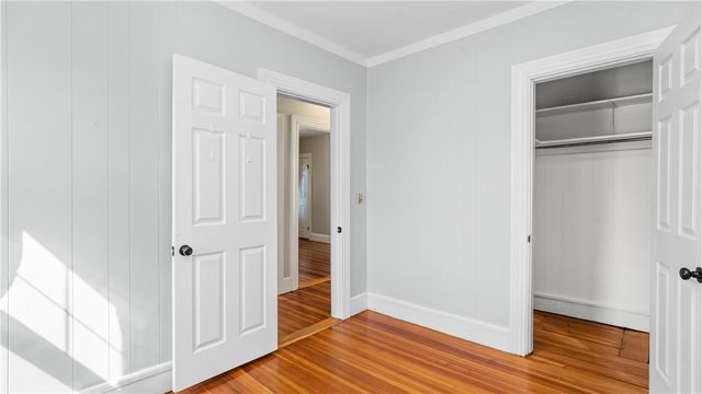 814 W Shore Road, Warwick, RI 02889