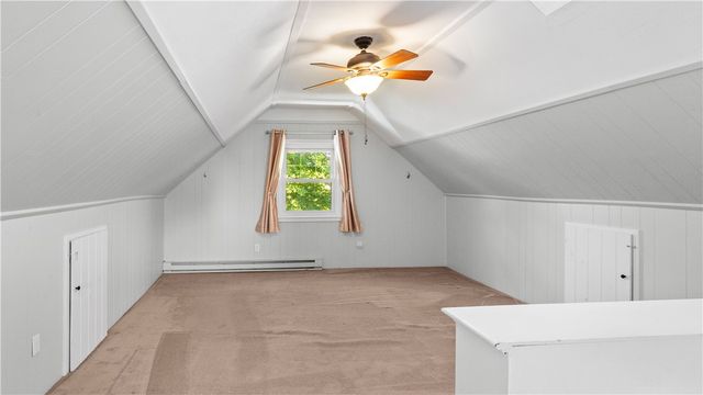 814 W Shore Road, Warwick, RI 02889